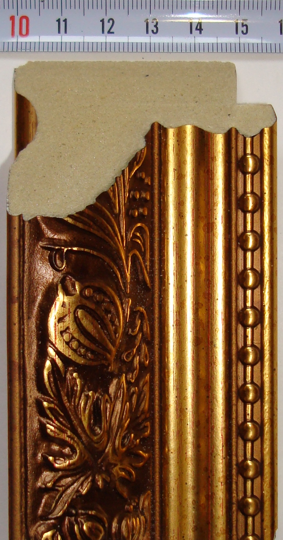 Багет пластиковый (1м. L-2,9) К. 904-352 золото "Ю.Корея" Багет пластиковый (1м. L-2,9) К. 904-352 золото "Ю.Корея"