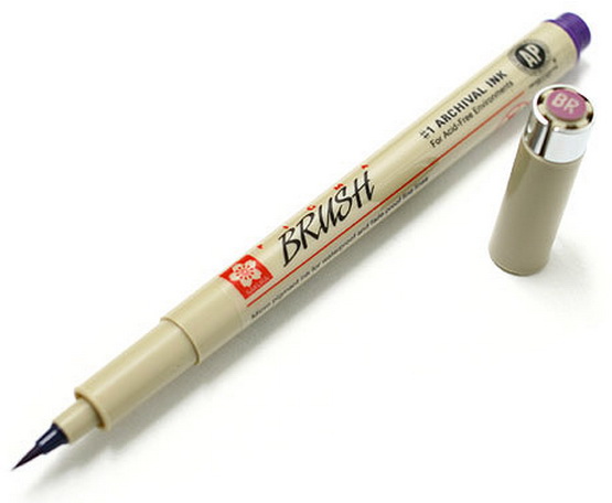 Ручка-кисточка PIGMA BRUSH, Пурпурный цвет "Sakura" Ручка-кисточка PIGMA BRUSH, Пурпурный цвет "Sakura"
