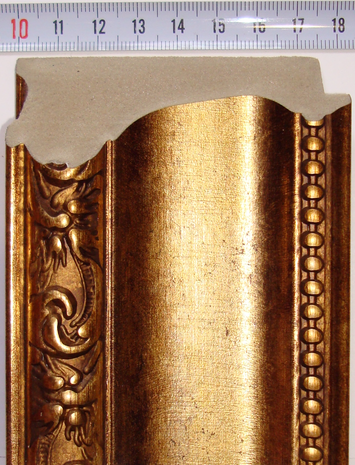 Багет пластиковый (1м. L-2,9) К. 516-126 (MG 1013-126) золото "Ю.Корея" / A DL-8151