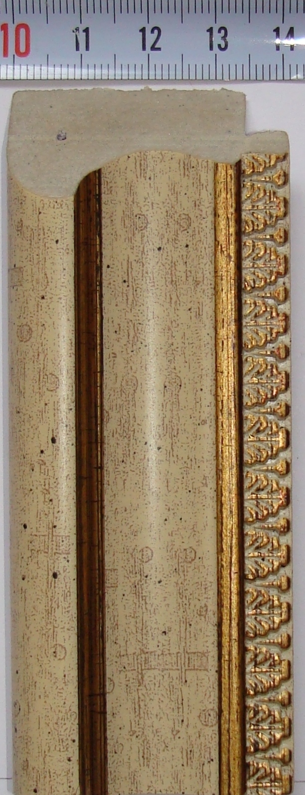 Багет пластиковый (1м. L-2,9) К. 950-335 / MG 950-335 молоко с золотом "Ю.Корея" Багет пластиковый (1м. L-2,9) К. 950-335 / MG 950-335 молоко с золотом "Ю.Корея"
