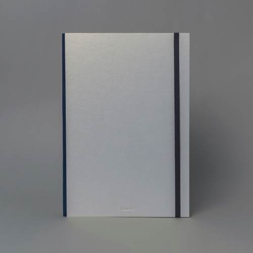 Скетчбук А4 Swiss Pearl на гибком переплете 60 листов плотной молочно-белой бумаги 160 г/м2